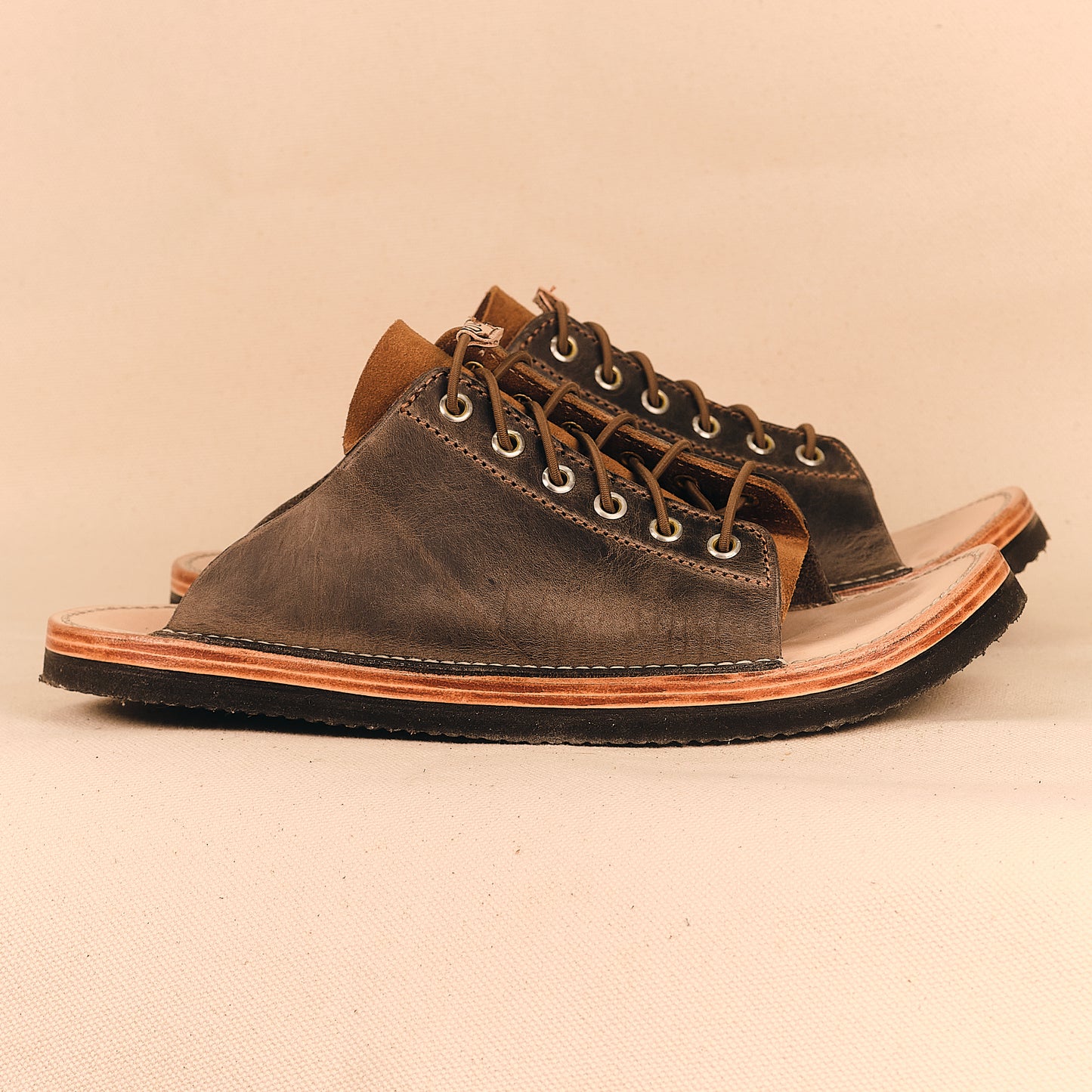 LakeSide Slide - Leather Sandal