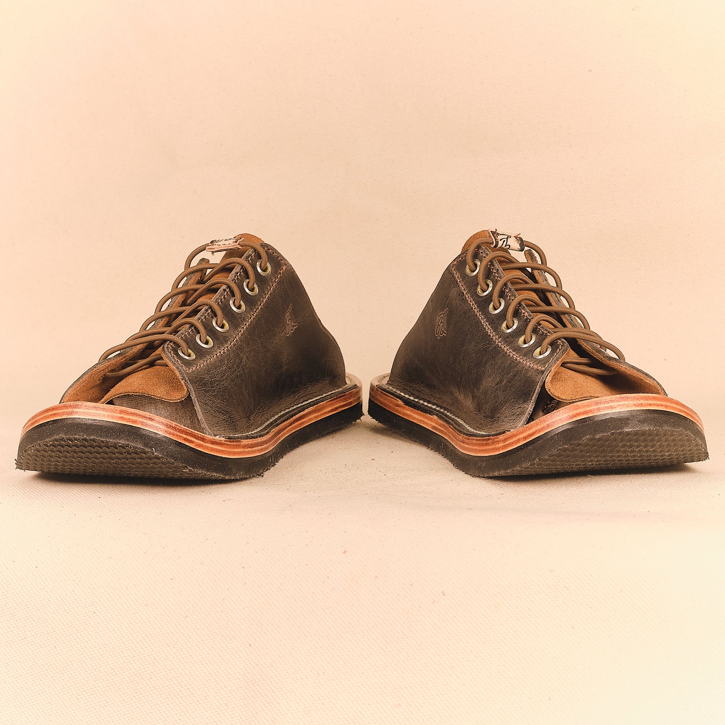 LakeSide Slide - Leather Sandal