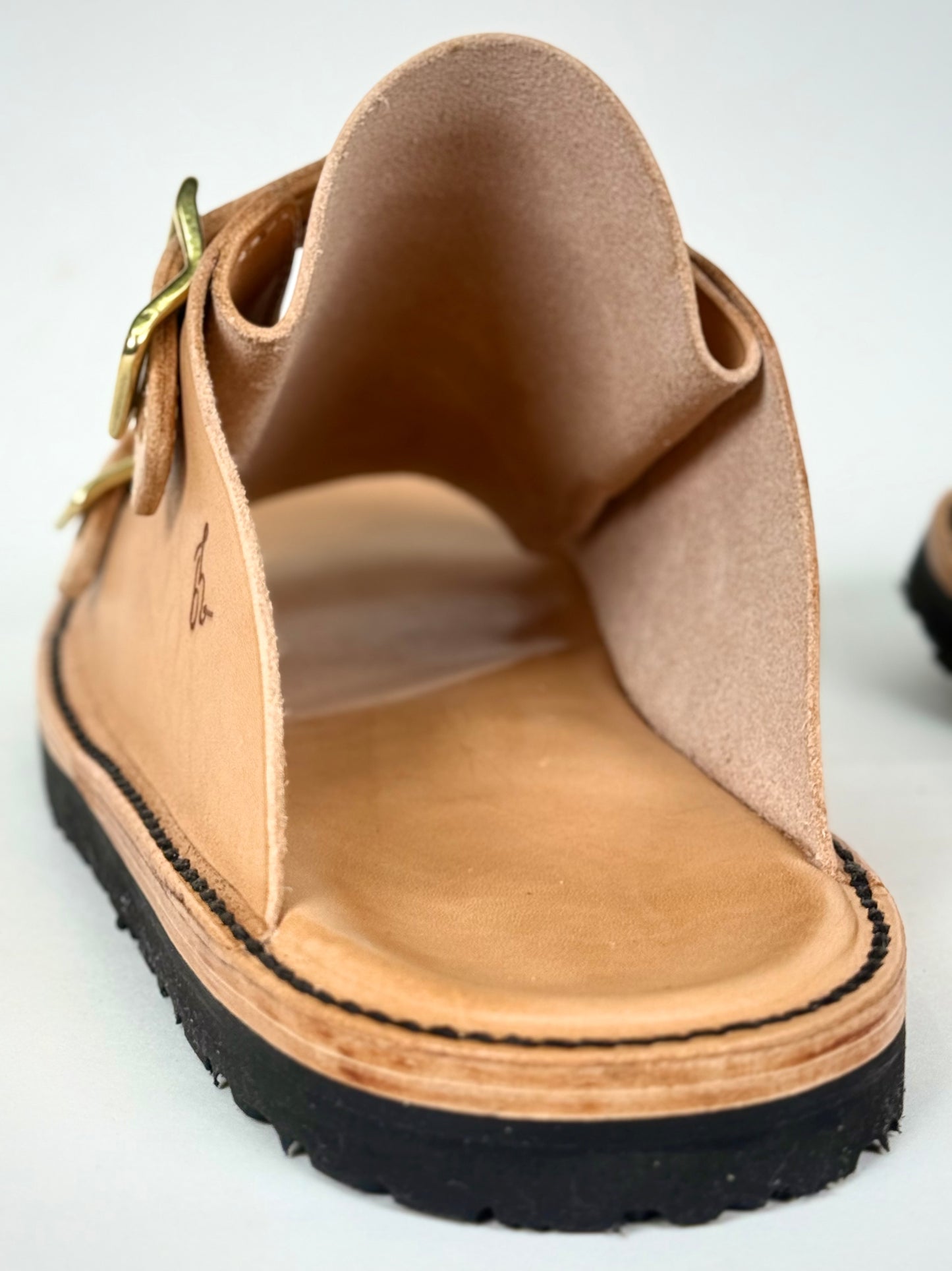 LakeSide Slide - Leather Sandal
